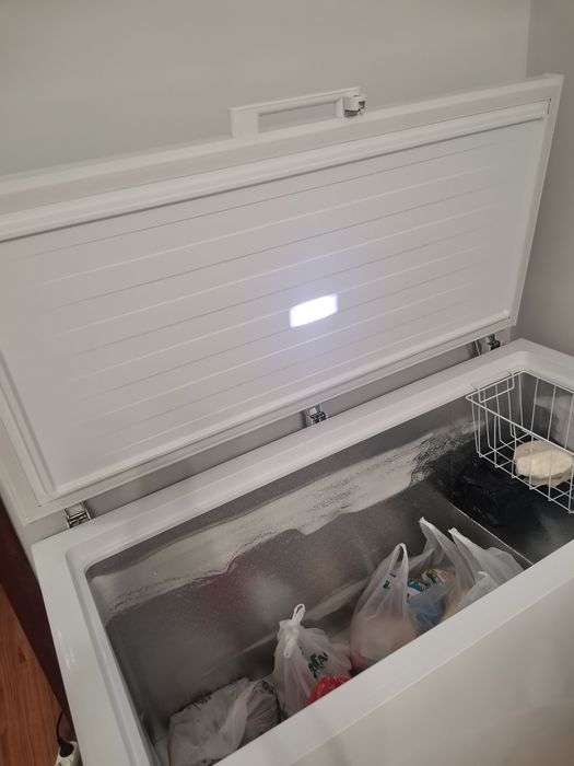 Продам морозильник на 480 литров