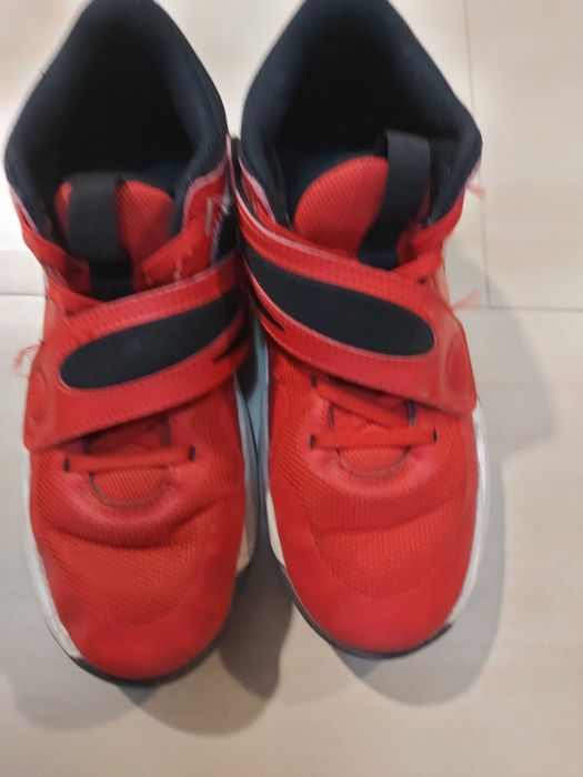 Спортни обувки за момче