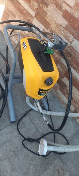 Wagner 250M  Control Бояджийска Машина за Всички Бои Фасаген Латекс Шпакловка Нов Модел