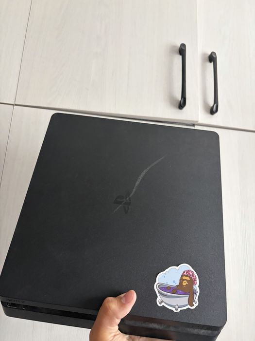 playstation 4 slim