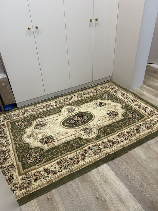Продам ковер б/у