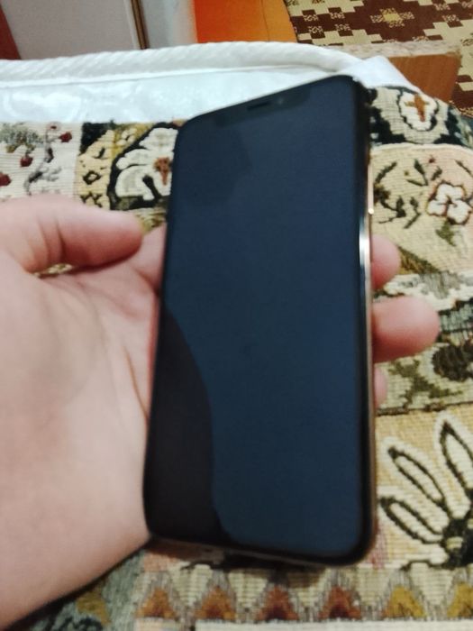 продаю айфон 10 хс