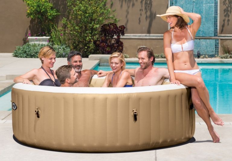 Jacuzzi 6 persoane