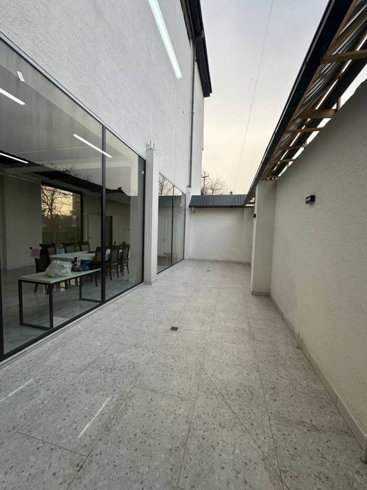 Продается поммерческое помещение мирабадский район