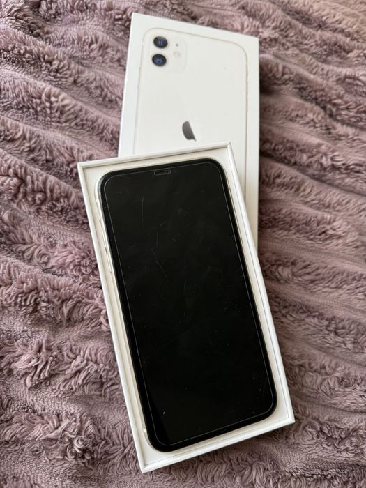 Iphone 11 withe.