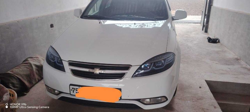 Chevrolet Gentra avtomat