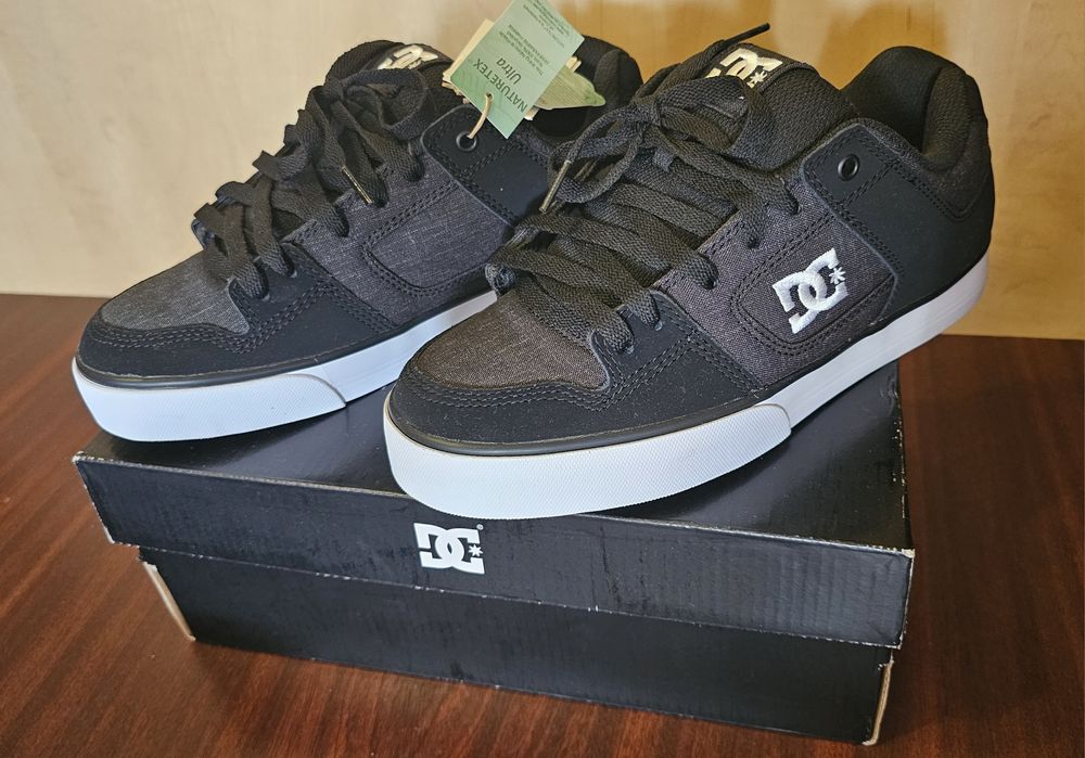 Sneakers DC noi, marimea 40