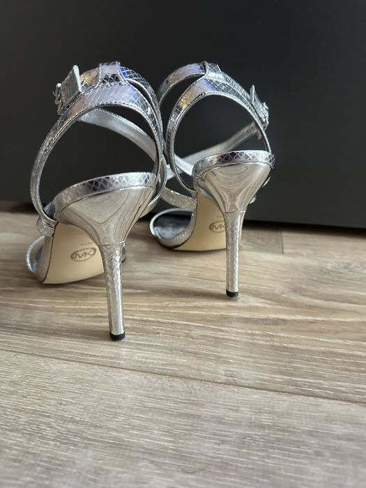 Елегантни сандали на ток Michael Kors номер 40