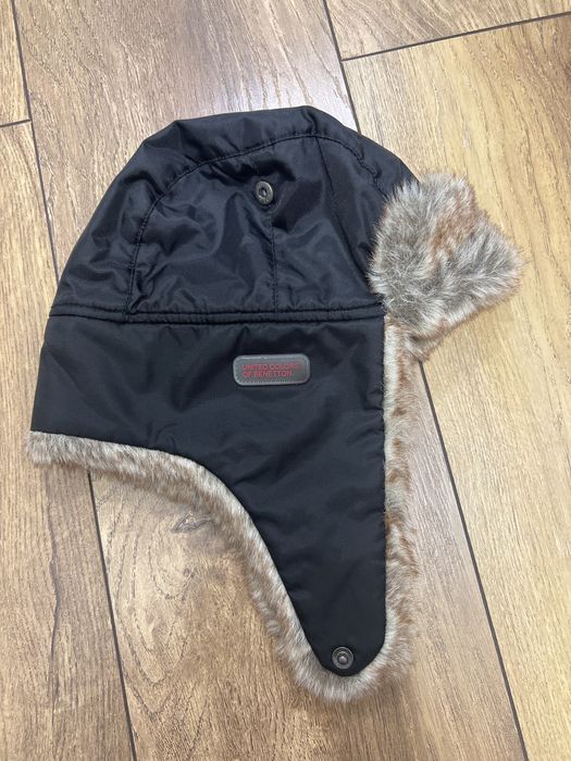 Зимна шапка Benetton