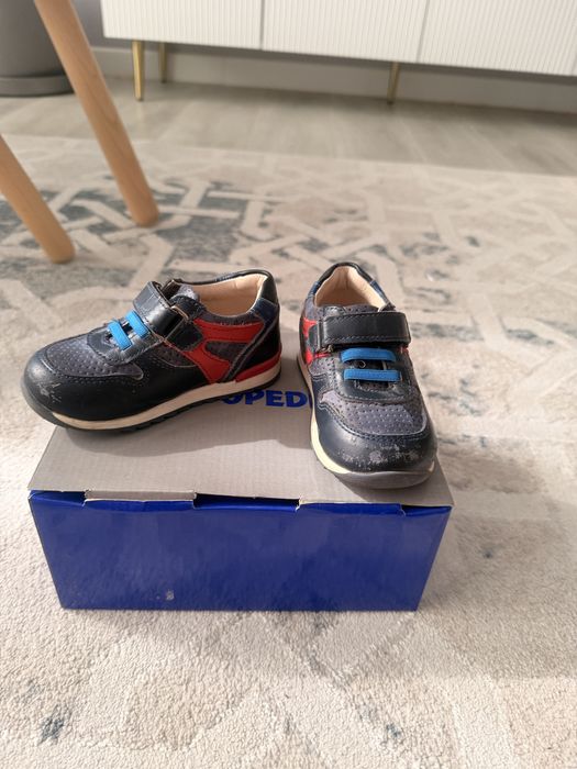 Детская обувь ( ортопедическая)