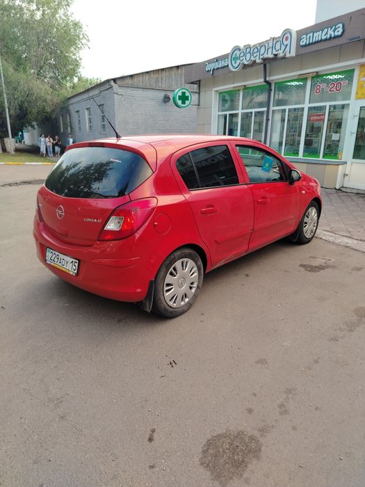 Opel Corsa D 2006 г
