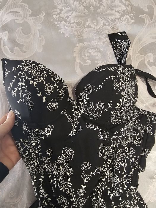 Бюстие  , чисто ново , без етикет.