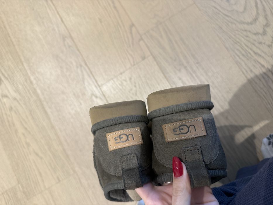 Ugg verzi mini 37
