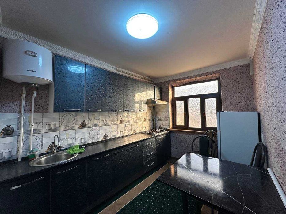 Продаётся 3х комн квартира на 3 этаже Ор-р Русалка