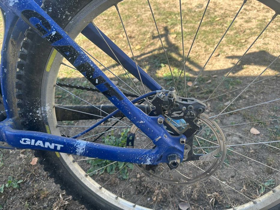 Vand bicicleta  Giant full suspension