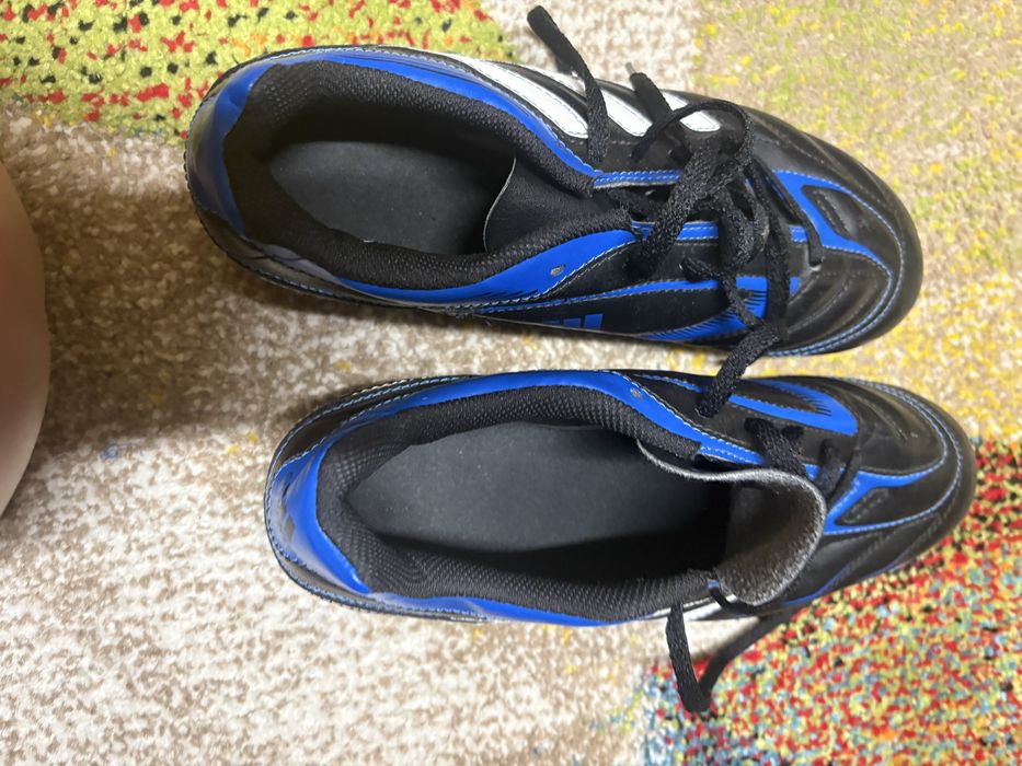 Бутонки adidas черно и синьо