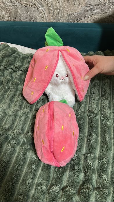 Зайцы ягодки  32 см