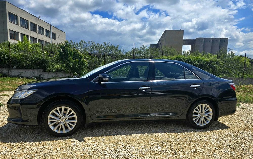 Toyota Camry 2.5 Бензин 110 000км