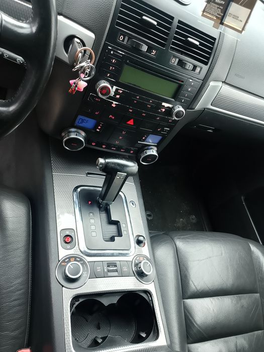 VW Touareg 2.5 R5 King Kong , 174 к.с. , 60 броя на части