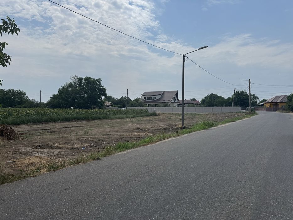 Teren intravilan in Corabia cu deschidere la doua strazi