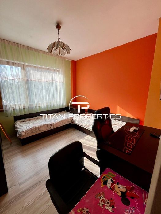 Тристаен апартамент за продажба в кв. Кършияка