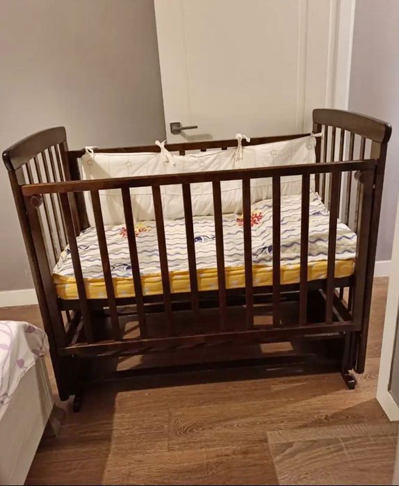 Манеж деревянный