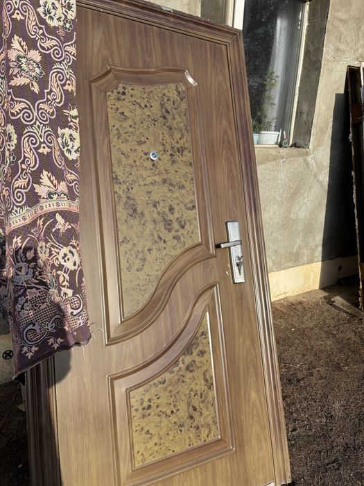 Продам входные железные двери