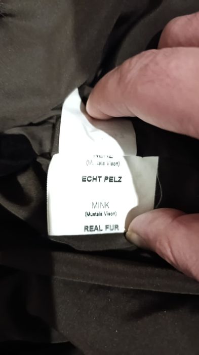 Шуба норковая цельная.