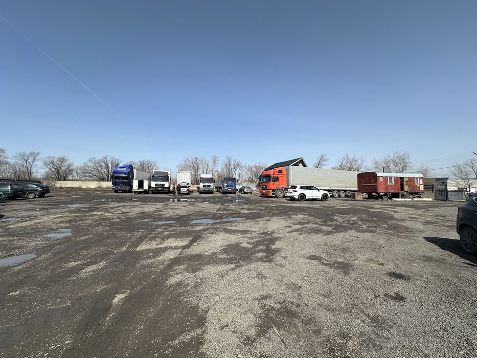 Грузовая стоянка