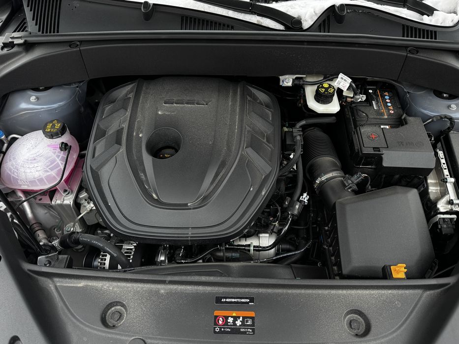 Продам geely atlas 2024