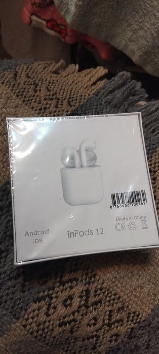 Наушники InPocis12