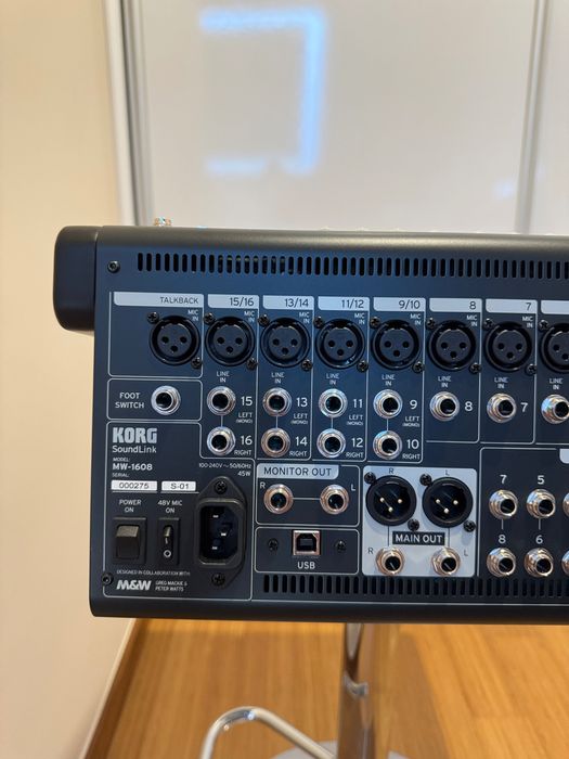 Пулт Korg MW1608