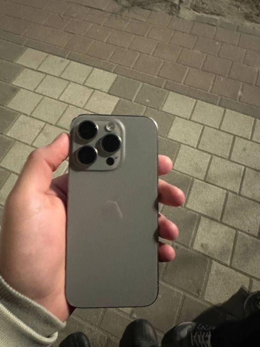 Продаю свой айфон 15 про