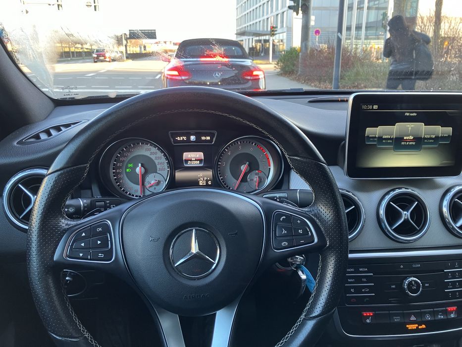 MERCEDES-BENZ GLA 2016 — imagine 4