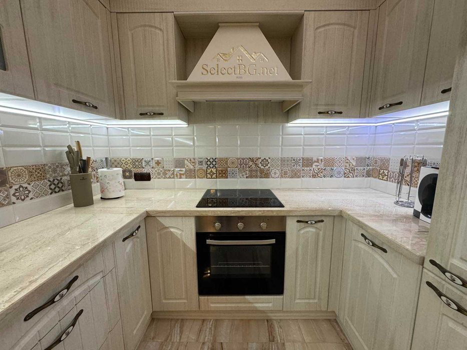 Продава се Тристаен апартамент в Велико Търново, Център - 101 кв.м за 1832 €/кв.м - Снимка #12