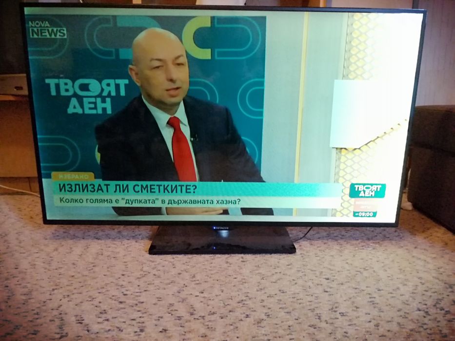 Смарт телевизор 50 инча