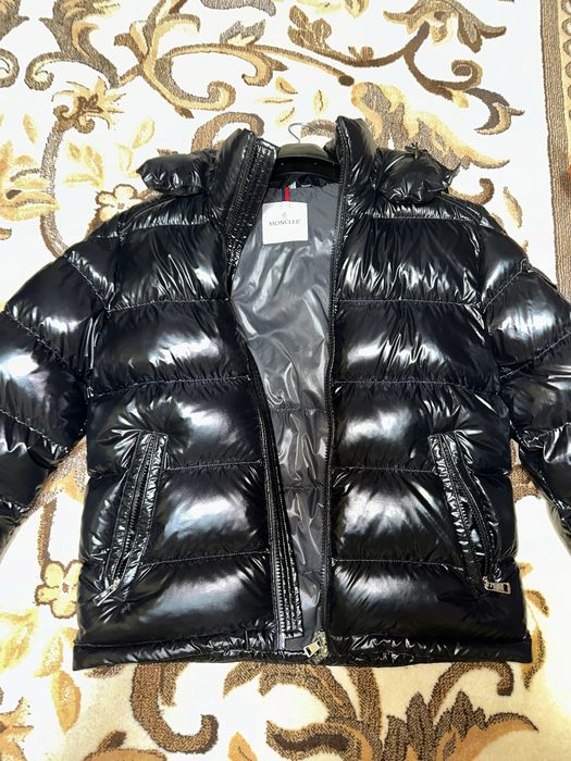Geaca moncler noua