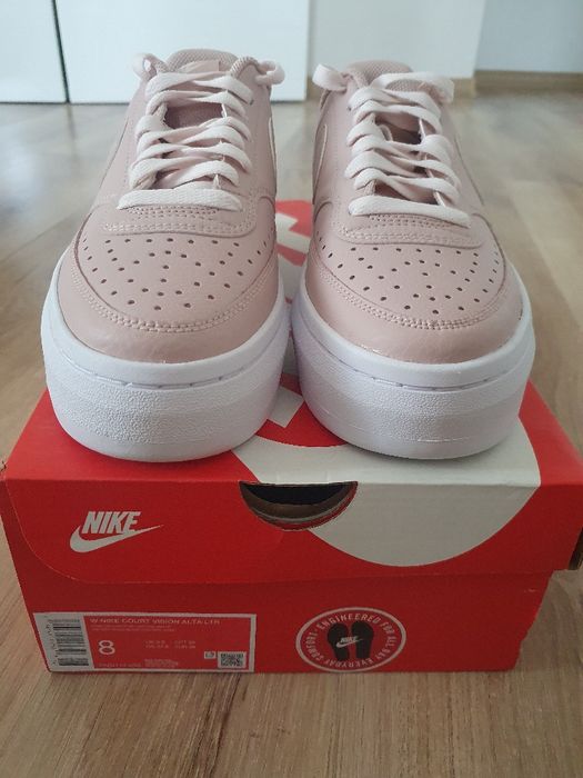 Маратонки W NIKE COURT VISION Alta Ltr