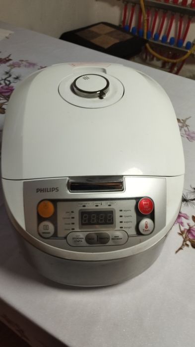 Продам мультиварка швейная машина и набор пикника