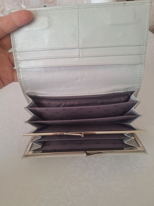 Продам женский кошелёк