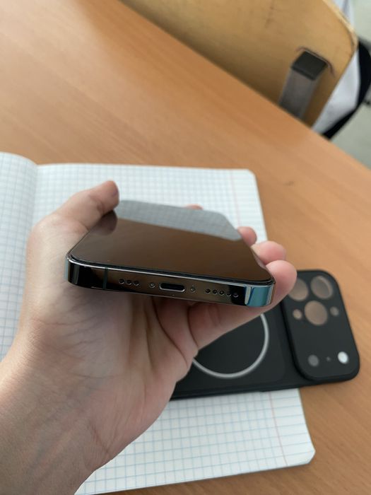 Продам айфон 13 про