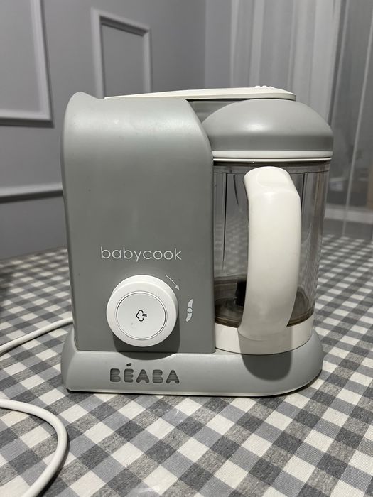 Продаю пароварку-блендер Beaba Babycook