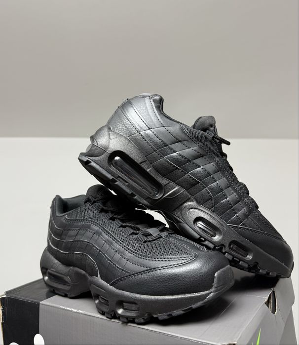 Nike Air Max 95 Triple Black