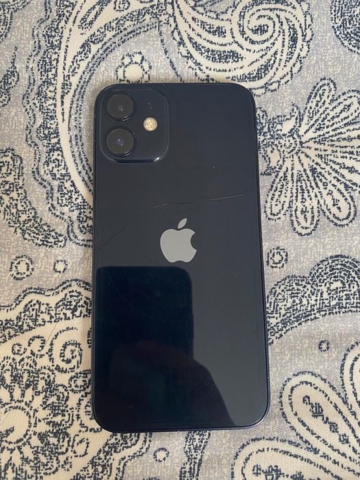 Айфон 12 мини 128 гб обмен интересует