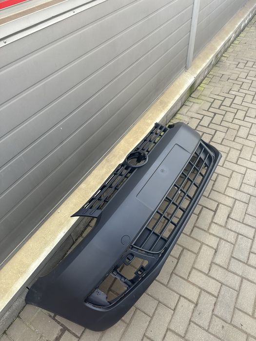 Бампер пердений Caddy