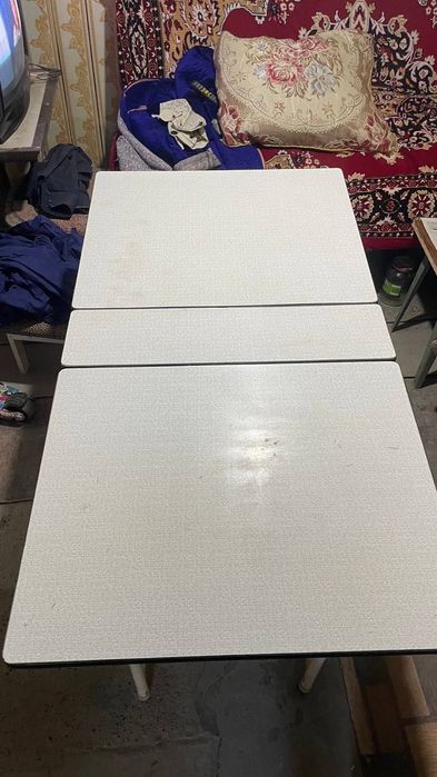 Стол советский прочный,добротный