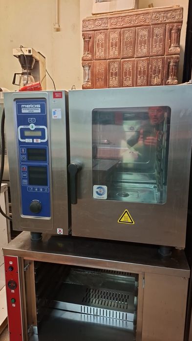 Cuptor electric convectie