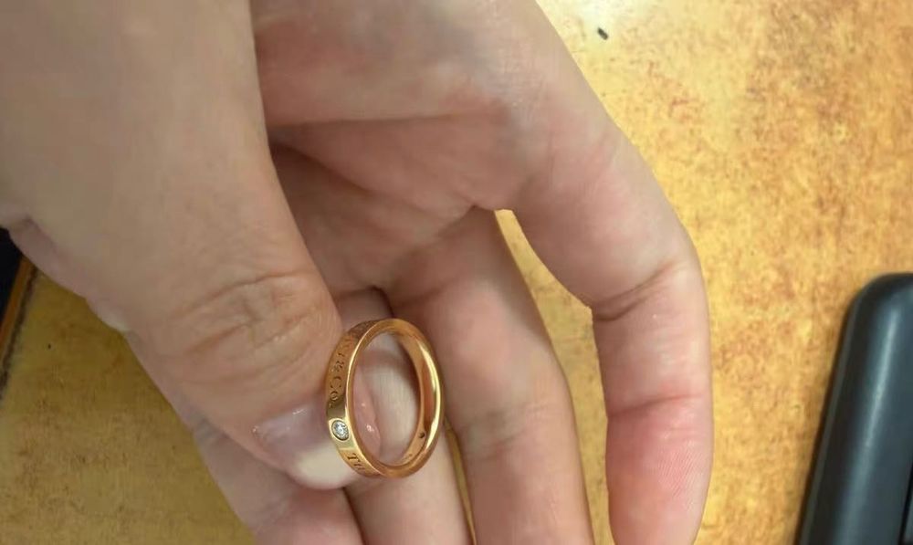 Кольцо Tiffany & Co с бриллиантом