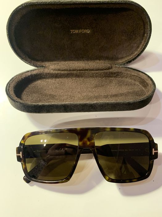 Солнцезащитные очки Tom Ford