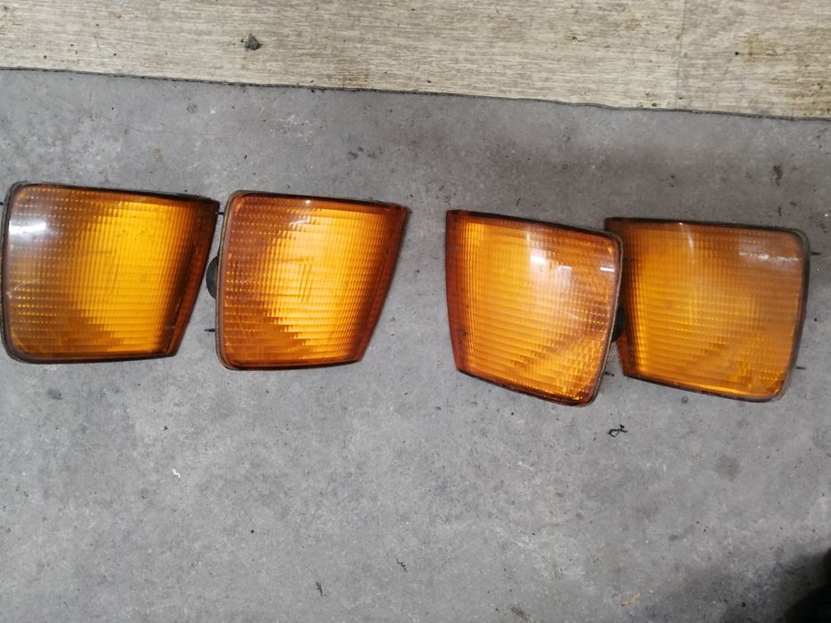 Продам поворотники оригинал пассат в3